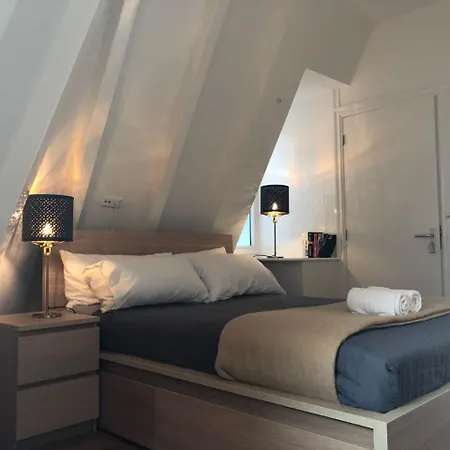 Oda ve Kahvaltı A'dam Centre Chic