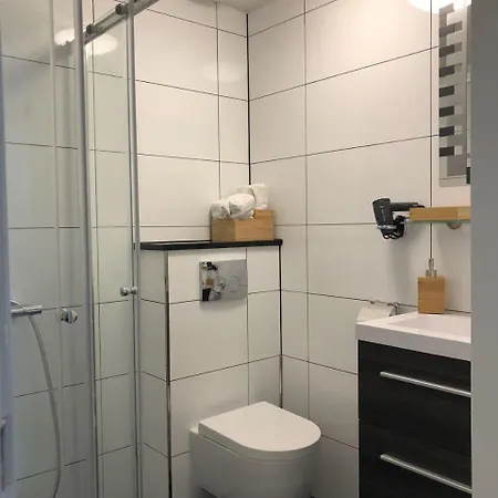 לינה וארוחת בוקר A'dam Centre Chic